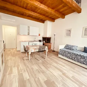  Bed & Breakfast Residenza Cavour Italy