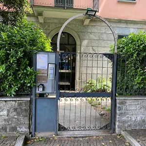Guest house Megaride, Como